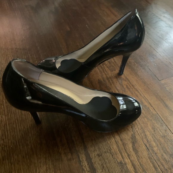 Kate Spade Patent Leather Heels - 7M - Picture 2 of 3